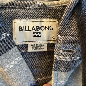 Billabong Flannel Button Up Hoodie Shirt Mens XL 22.5x30 Striped Surf Skate